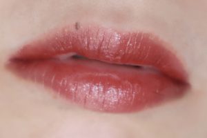 ysl ルージュヴォリュプテロックシャイン　02　実際につけた写真
