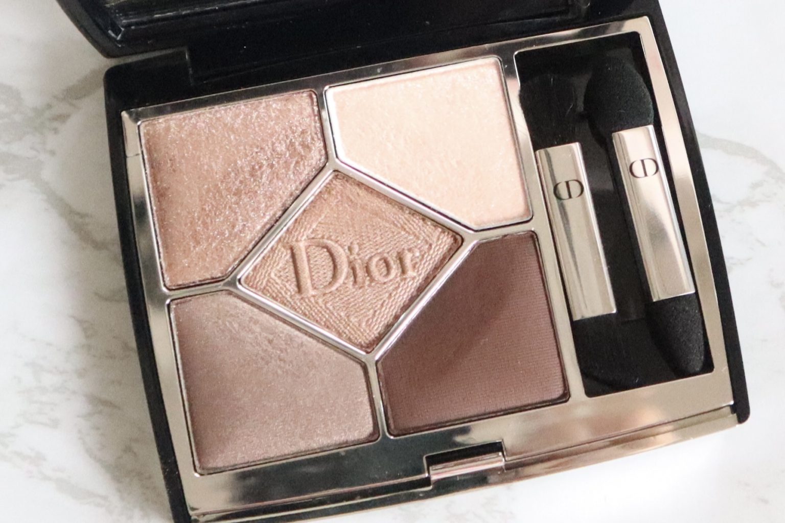 Dior『サンククルールクチュール』おすすめ人気色ランキング | 美容ライターmikuの“BeautyCollege”